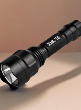 C8强光手电筒 T6 多功能可充电防水防身LED远射户外家用厂家