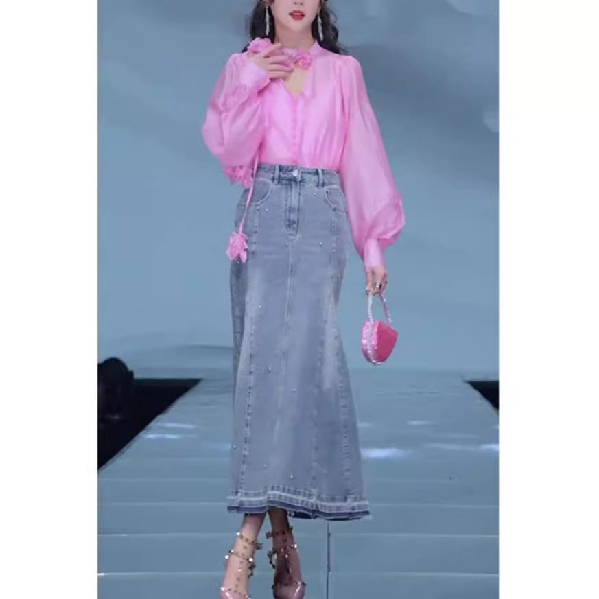 今年流行漂亮名媛风绝美套装裙独特上衣超好看粉色衬衫牛仔半身裙