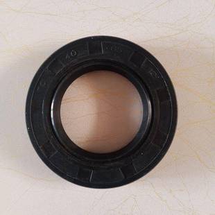 804 天拖迪尔60 724 720 824拖拉机动力输出油封40×65×12 654