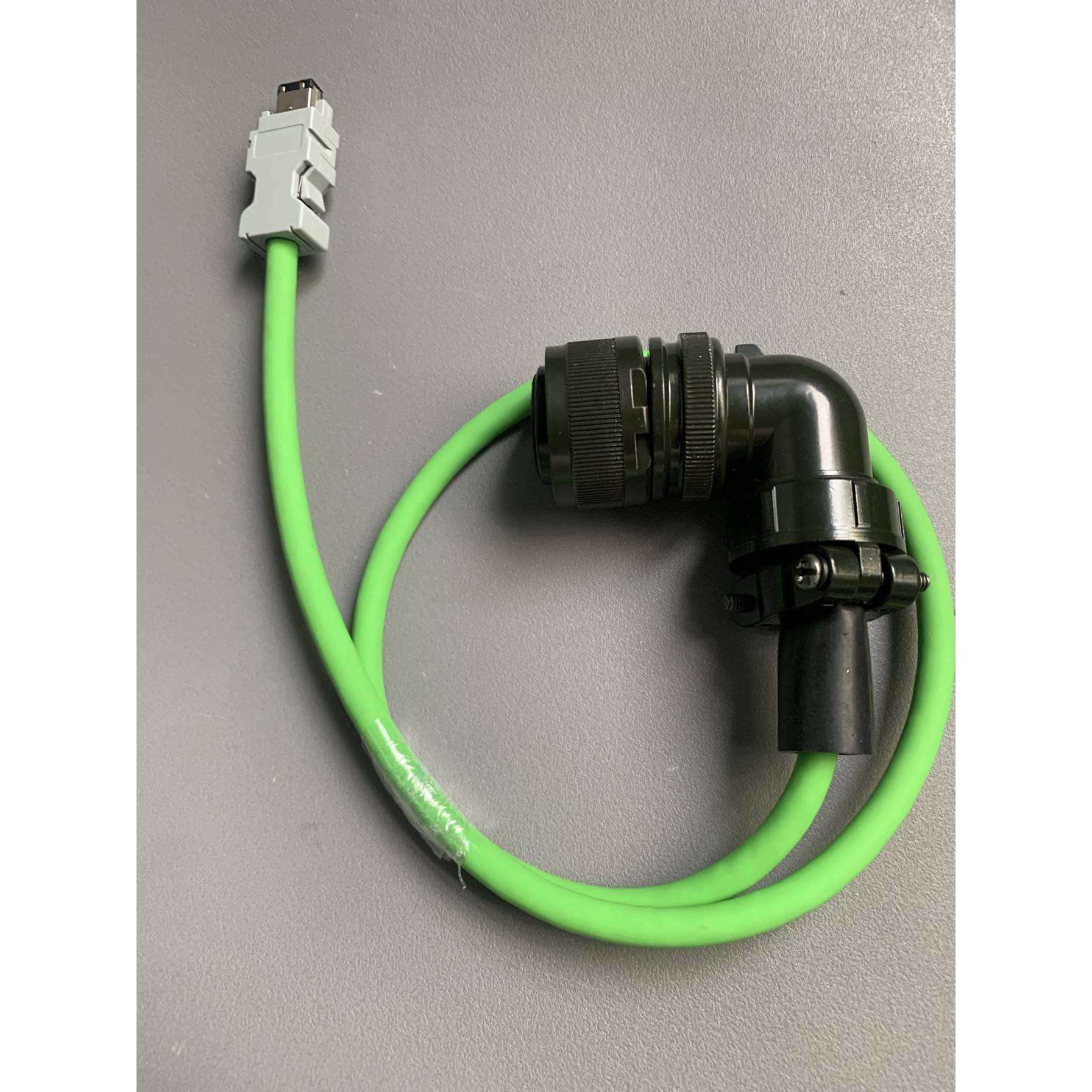 安川二代伺服电机编码器线安川大功率编码器线SGMGH-09ACA6C-10AD