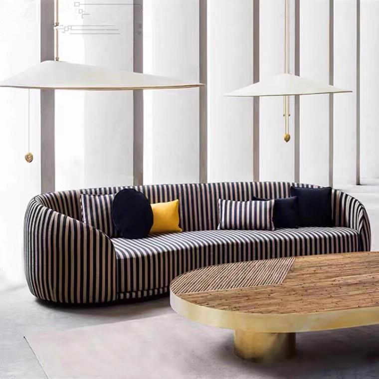 北欧轻奢现代圆弧形设计师创意服装店影楼工作室创意三人沙发