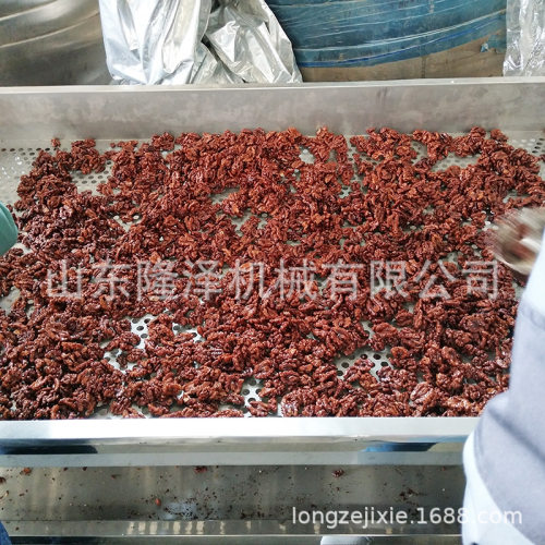 蜂蜜花生油炸流水线 琥珀桃仁全自动油炸炒锅 做琥珀桃仁的机器什