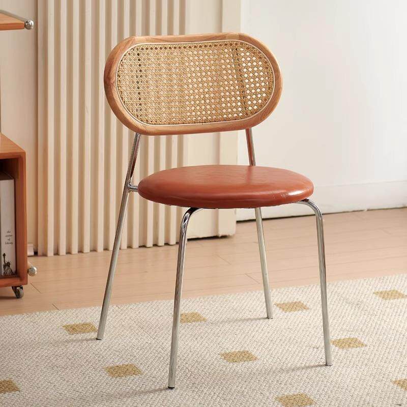 北欧复古简约餐椅奶油网红靠背椅家用实木休闲中古餐厅藤编椅子