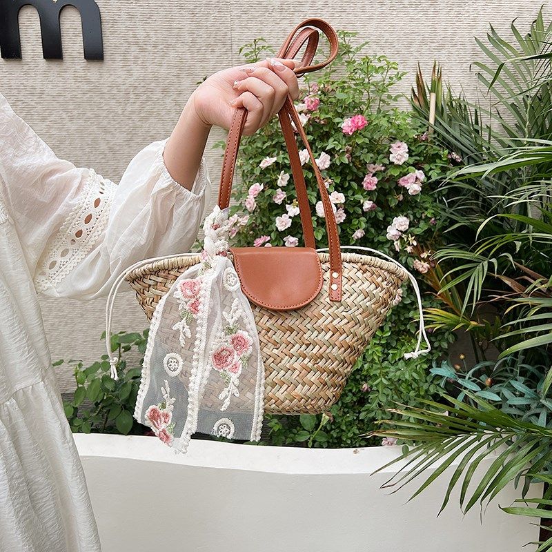 大容量编织丝巾包包女2024夏新款休闲海边度假包菜篮子沙滩水桶包,箱包皮具/热销女包/男包,托特包,淘宝优惠券,粉丝福利购,淘宝优惠卷