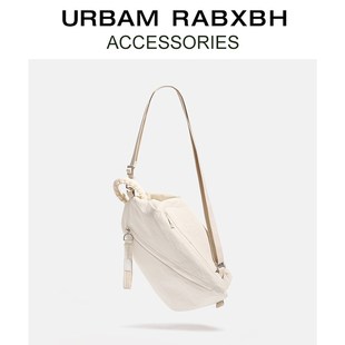 大容量轻便双肩包女2025春季新款休闲运动健身瑜伽包旅游斜挎背包