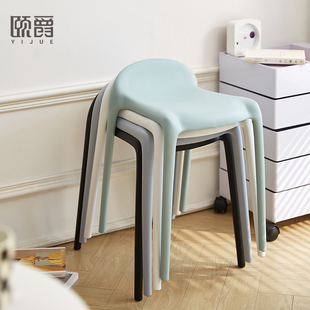 商用特厚塑料凳子等位椅可叠放现代简约小靠背椅子网红家用餐厅凳