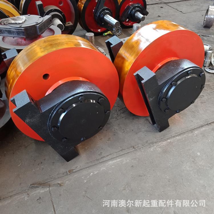 零售起重机大小车驱动轮单梁行车行车轮直角箱车轮组