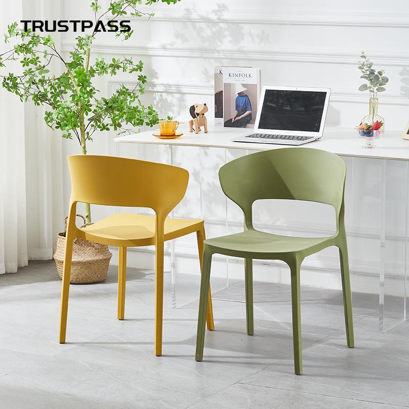 塑料家用加厚餐椅餐桌休闲椅子网红现代简约餐厅商用凳子靠背北欧