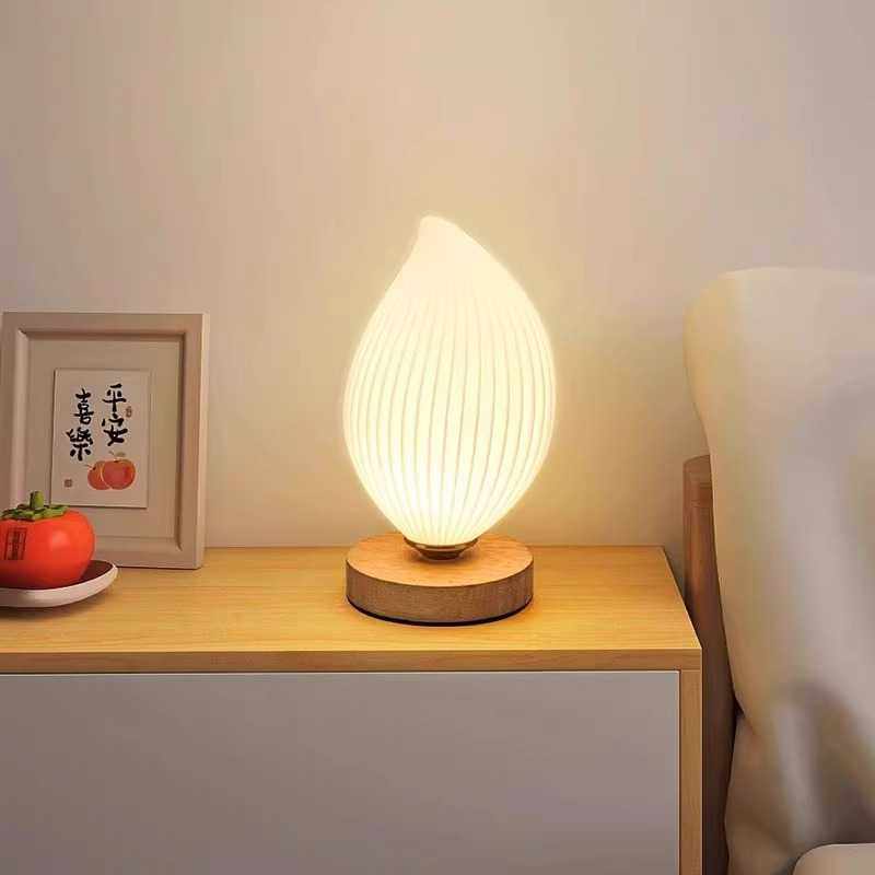 床头氛围灯轻奢高级感创意礼品护眼装饰台灯宿舍3d台灯卧室小夜灯