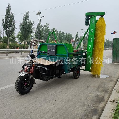 电动围挡清洗车柴油三轮围墙护栏滚刷冲洗车工程隔离栏杆洗刷车