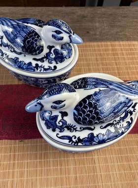 景德镇新中式中国风摆件鸳鸯珠宝盒储物装饰品全手绘青花瓷创意盒
