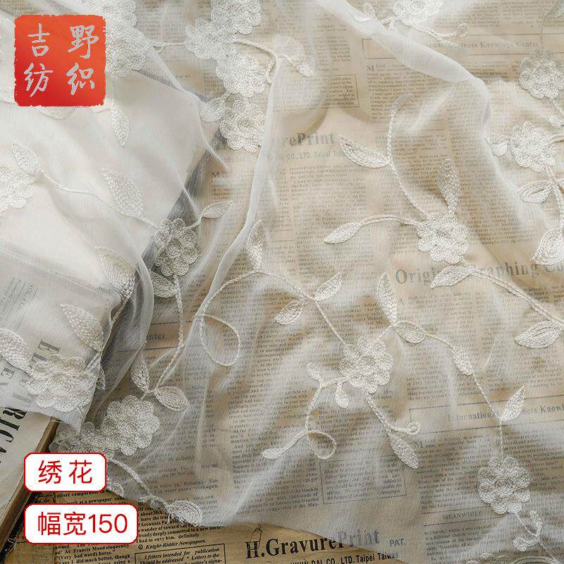 春夏新款超仙白色枝叶花朵绣花雪纺顺纡绉面料衬衣连衣裙布料现货