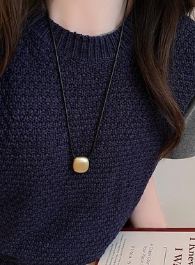 拉丝磨砂方形黑绳项链女韩系抽拉式长款毛衣链气质百搭卫衣链配饰