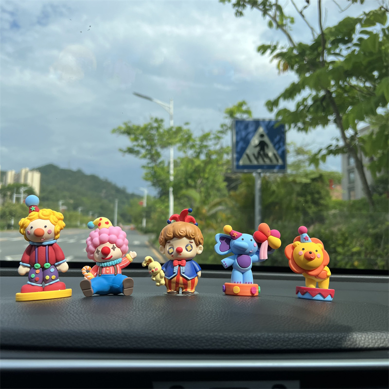 马戏团小丑汽车摆件 可爱创意车载摆件 车内装饰品车内玩偶礼物女