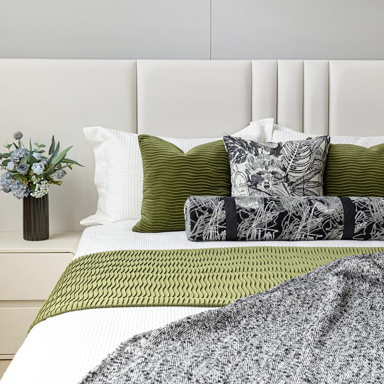 北欧抱枕件套现代简约靠枕床旗样板间床尾巾10绿色软装民宿床尾毯