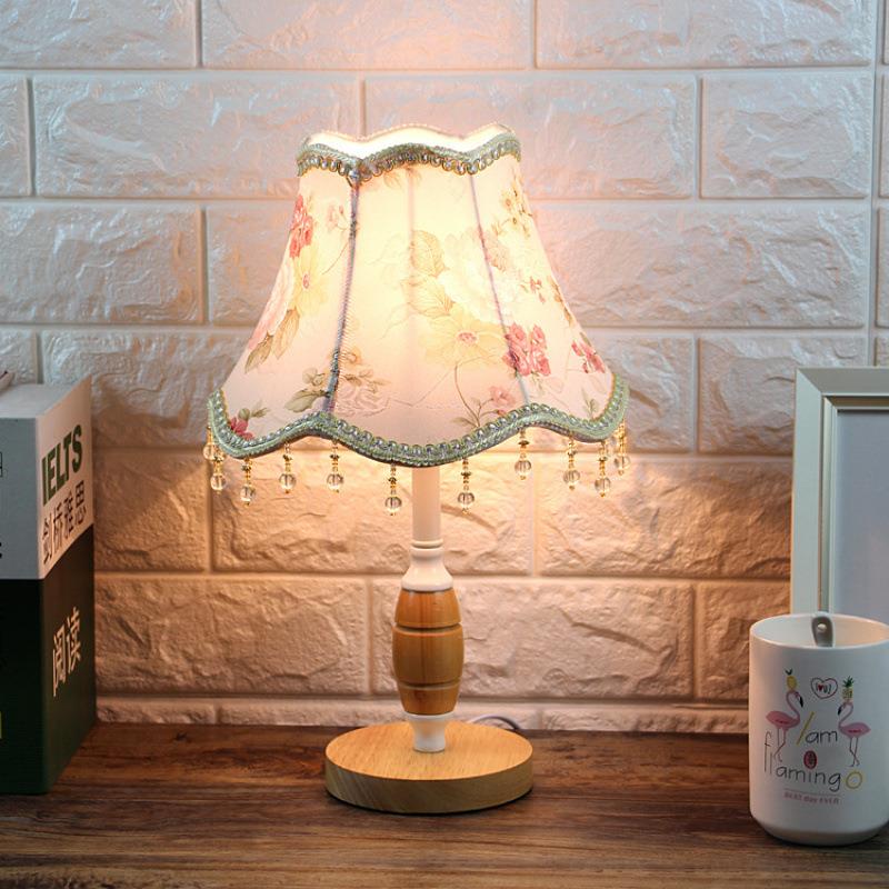 现代简约卧室木质喂奶小台灯欧式个性温馨创意调光led床头灯