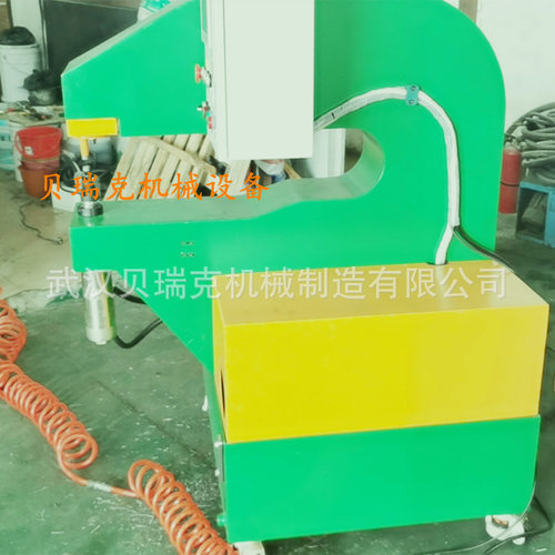 标牌铆接机贝瑞克交通标志牌铆接机制造商