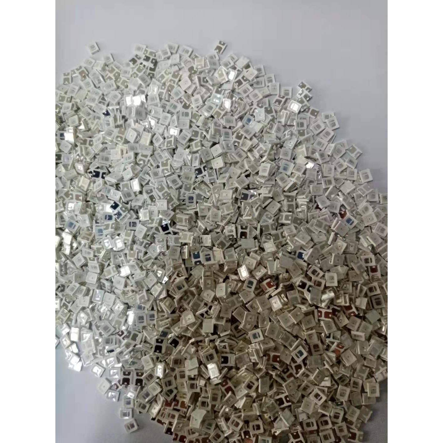 高亮2835黄色led贴片灯珠发光二极管晶元0.2W2835黄光黄灯590led