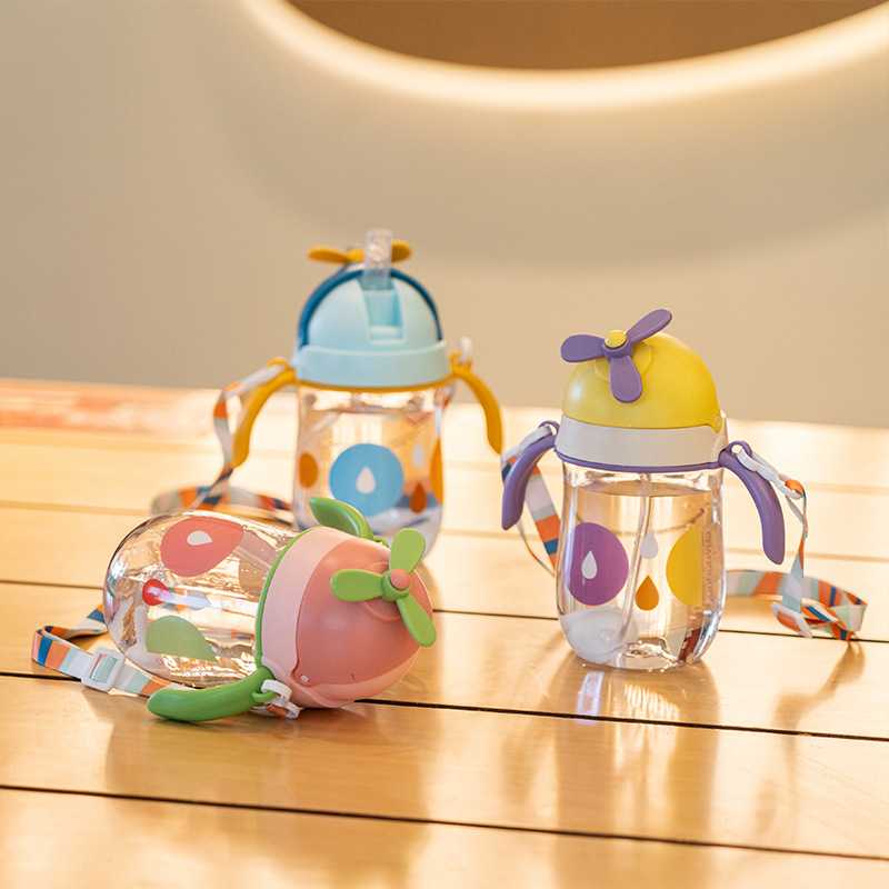 儿童吸管水杯可爱婴幼儿园宝宝卡通便携带手柄带刻度学饮杯防漏水