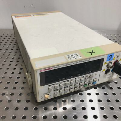 Advantest R8252 Digital Electrometer