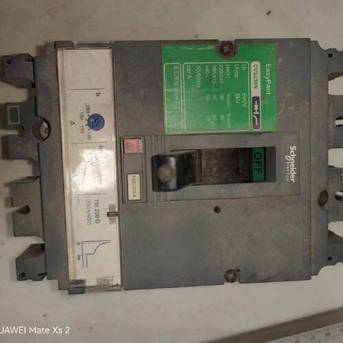 塑壳断路器 CVS250N TM200A议价