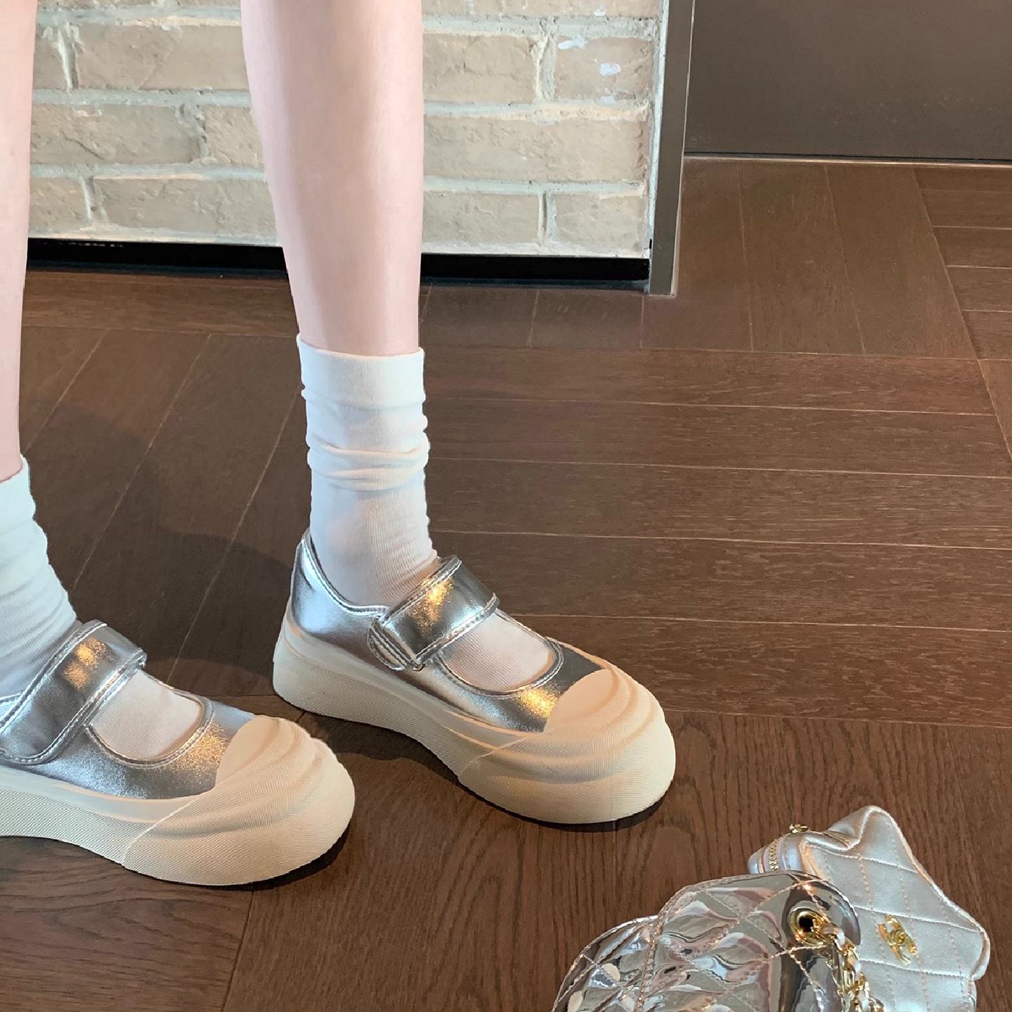 牛皮版露思同款真皮大头单鞋女百搭厚底松糕魔术贴玛丽珍小白鞋