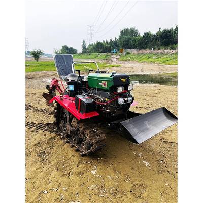 Crawlermicrotiller农用水田耕地开沟机驾乘式水田耕地旋耕机
