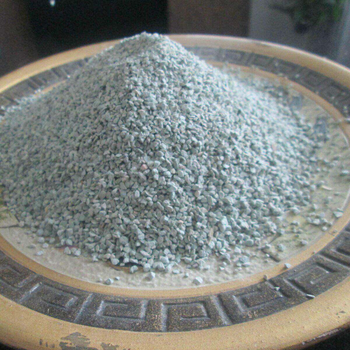 现货沸石水产养殖饲料添加白沸石粉水质净化吸氨除氮用
