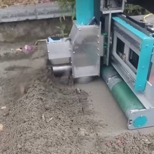 成德 小型砂浆地面整平机器人 砂浆摊平机器人装修铺