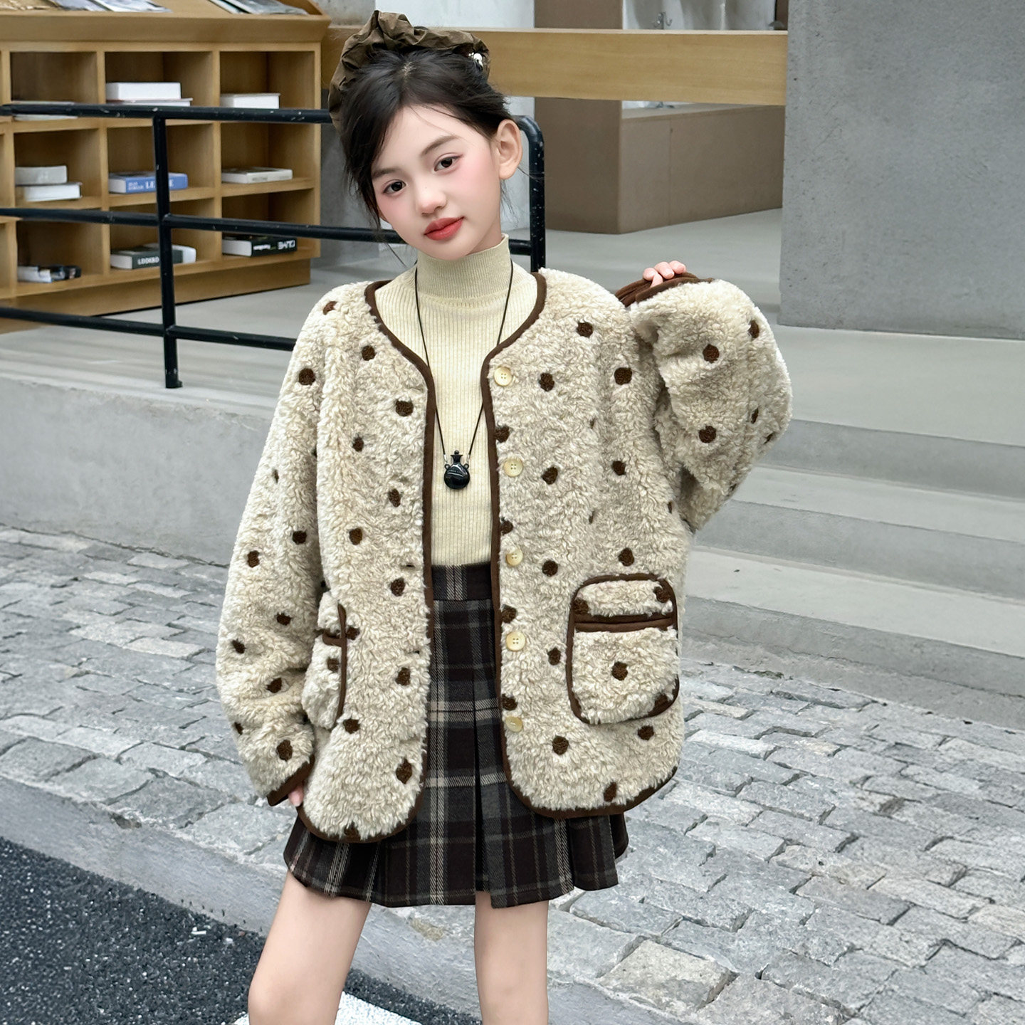 秋冬女大童加厚羊羔毛波点外套