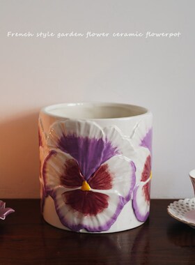 紫色复古花朵出口欧式浮雕三色堇陶瓷花盆样板房民宿装饰摆设花瓶