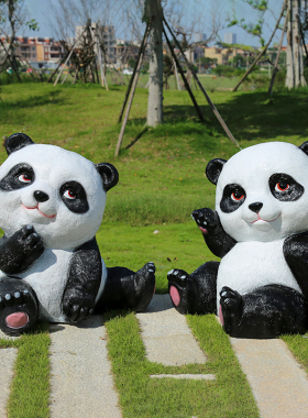 户外熊猫摆件装饰品玻璃钢园林景观仿真动物雕塑草坪景区公园小区