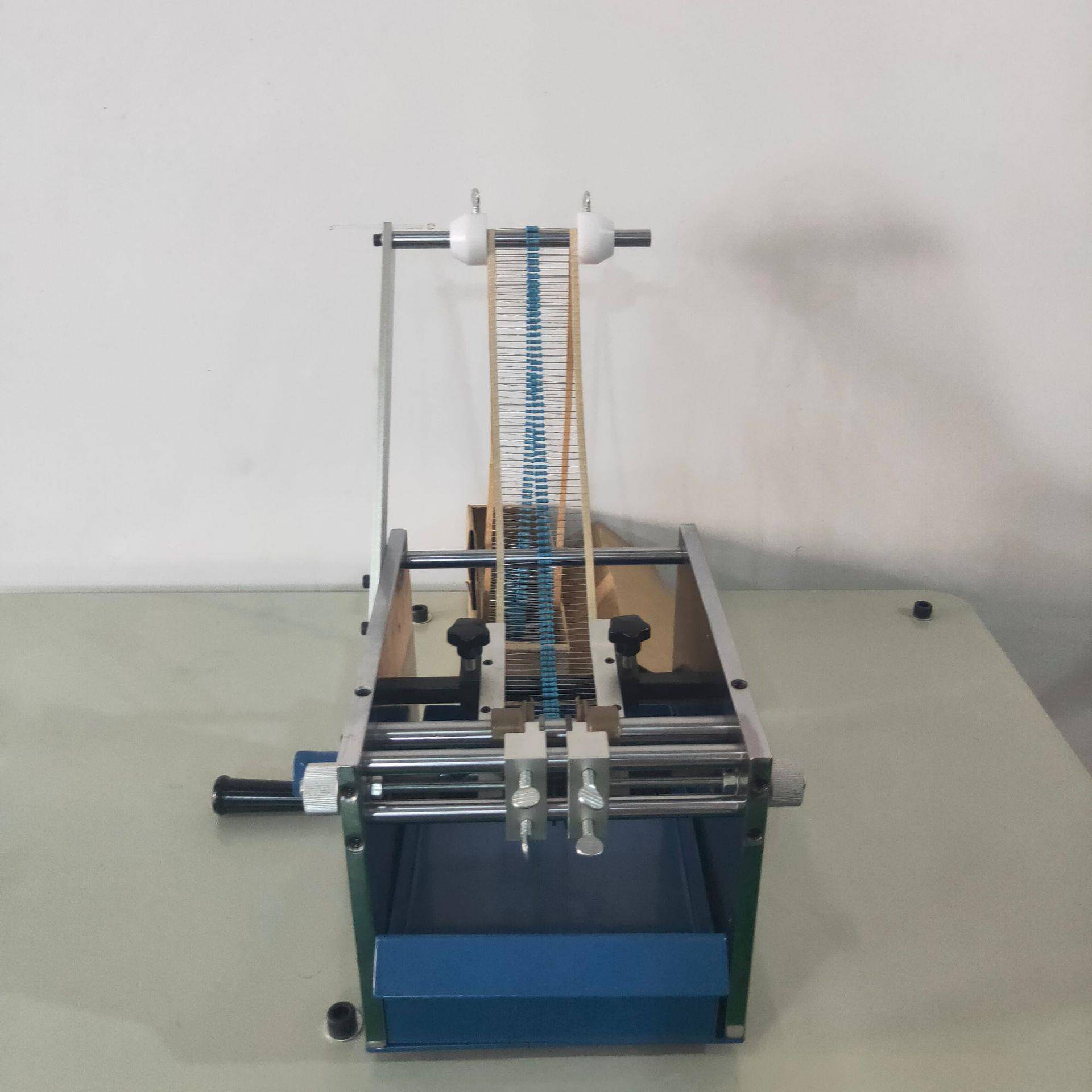 手摇编带电阻成型机/大量手摇二极管成型机