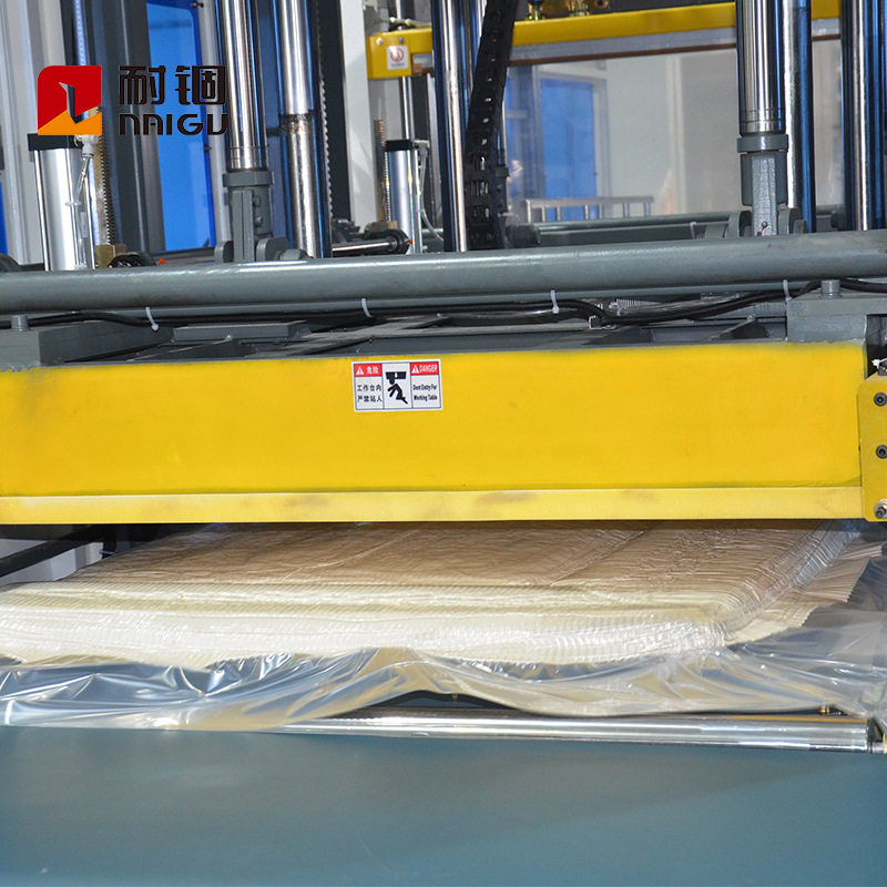 全自动懒人沙发压缩卷包机厂家 异形沙发打包机  压缩封口设备,五金/工具,封边机,淘宝优惠券,粉丝福利购,淘宝优惠卷