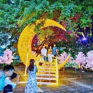 圣诞网红桥户外防水造型灯月亮星星景观灯公园节日景区装饰灯