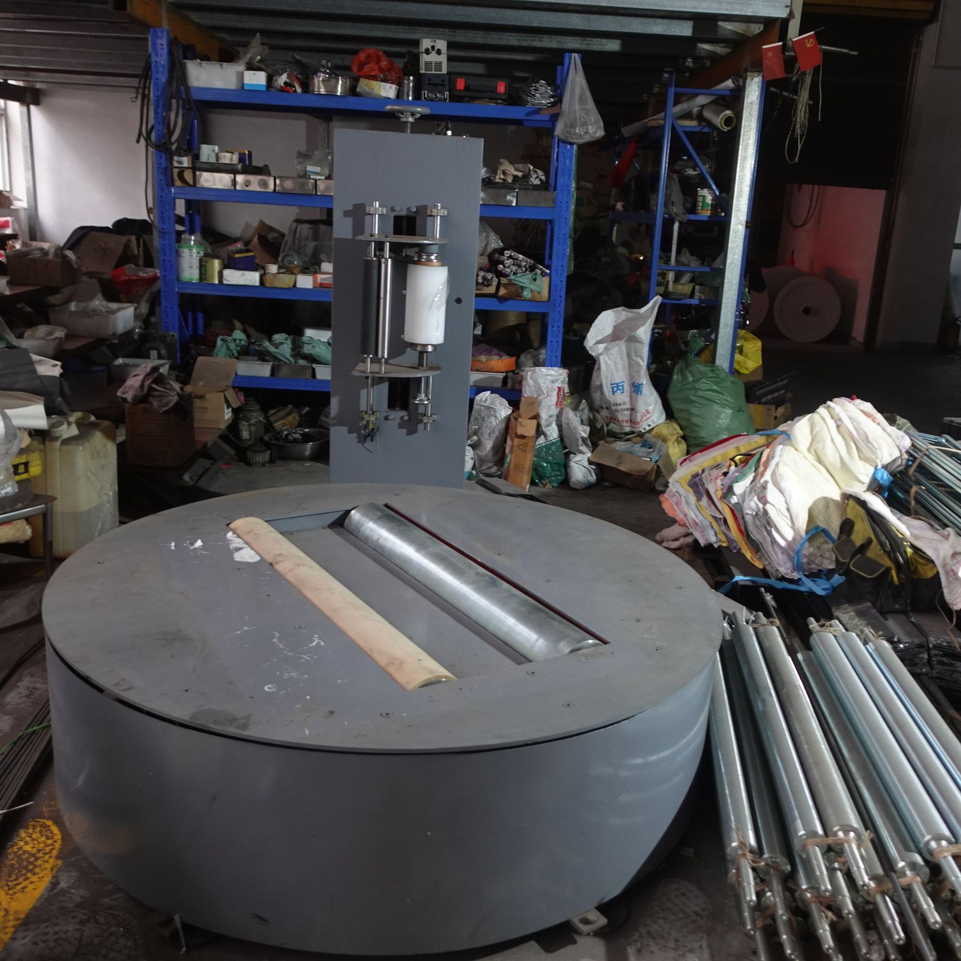 打包机缠绕膜拉膜器大卷胶带缠膜机自动包装机pe