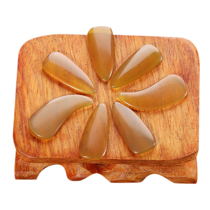 古筝指甲演奏级天然牛角儿童初学者小号中号幼儿薄款凹槽