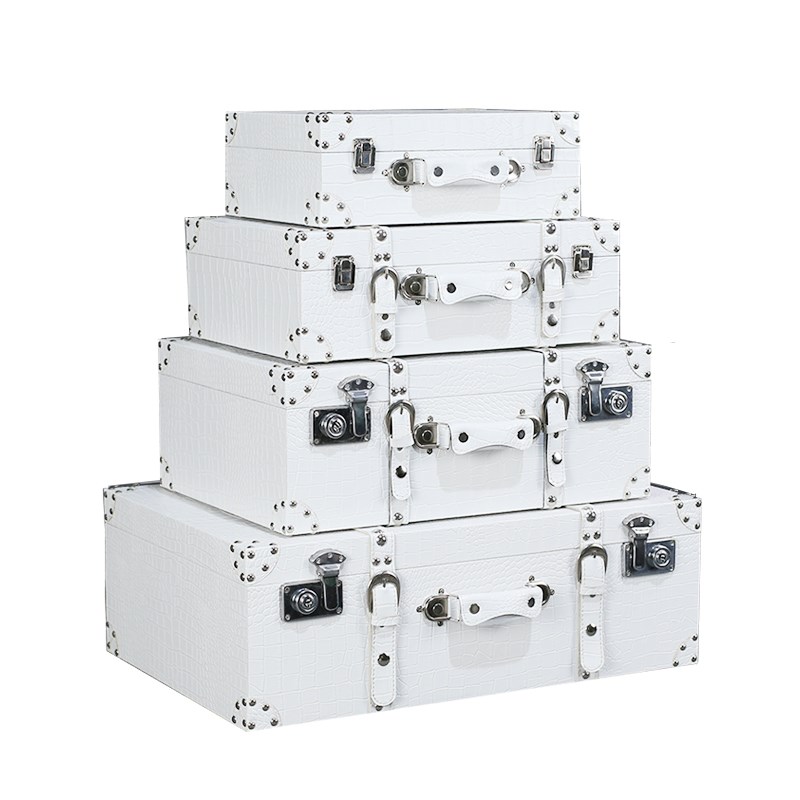 复古手提箱男女带锁收纳箱子旅行登机行李箱橱窗装饰展示老式皮箱