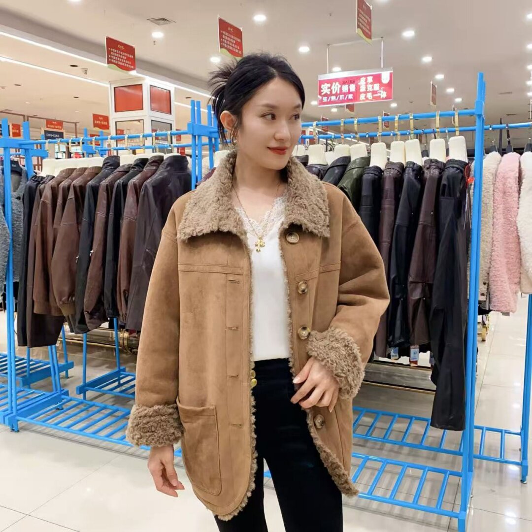 初晓2025年秋季常规款方领双面可穿颗粒外套轻奢风 咖色 25210-D