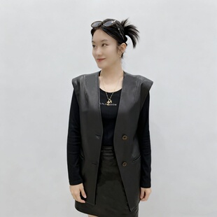 初晓2025年秋季常规皮马甲修身休闲女士气质 黑色 塞拉纳棕 M576B