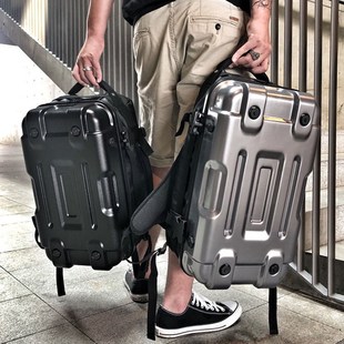 背包骑行男摩托车头盔包潮流网红旅行包健身包女电脑双肩包大容量