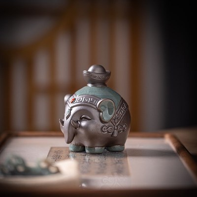 陶瓷招财物摆件一对富贵创意家居玄关办公桌面装饰品