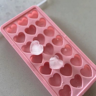 少女心ns冰块磨具!心形模具套装有盖子 硅胶的冰格真是太好脱模