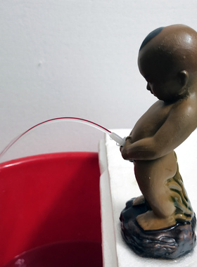 陶瓷尿尿童子撒尿小孩假山流水盆鱼缸景观吸水石盆景摆件装饰