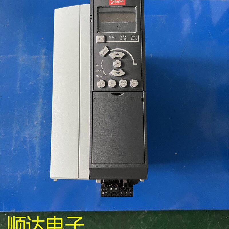 带制动丹佛斯变频器 FCP755EHBNC B 7.5W