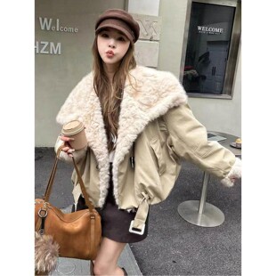 十三行巨好看毛毛大翻领羽绒服女短款欧货收腰外套羽绒内胆派克服