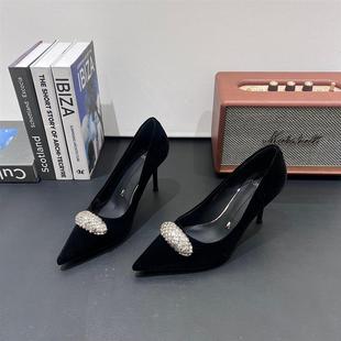 一代佳人尖头高跟单鞋女2026春新款丝绒浅口细跟工作鞋百搭女鞋潮