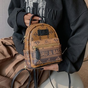 网红老花今年流行新款包包双肩包皮质感小型背包潮流印花单肩女包