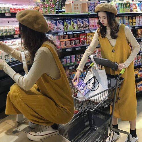 孕妇春秋新款套装法式高级感长裙小众吊带背带裙连衣裙外出两件套