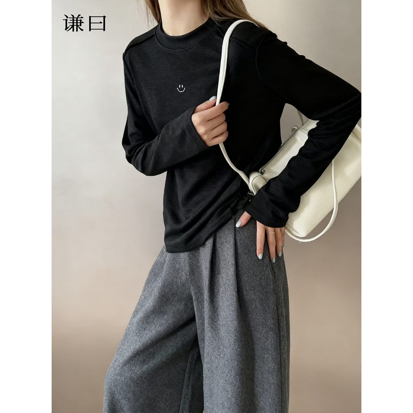 欧货高品质刺绣笑脸韩版圆领T恤